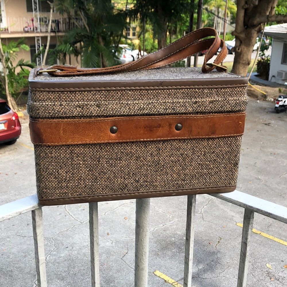 Vintage  Hartmann  carry on bag